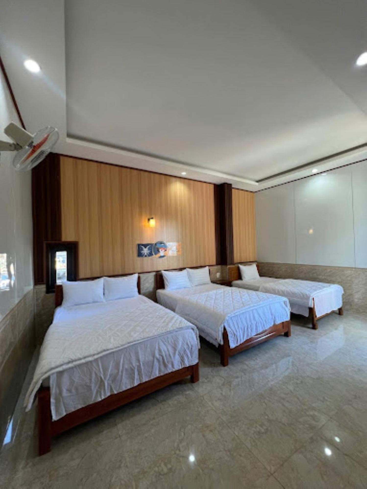 Binh Minh Hotel Pleiku Exterior foto