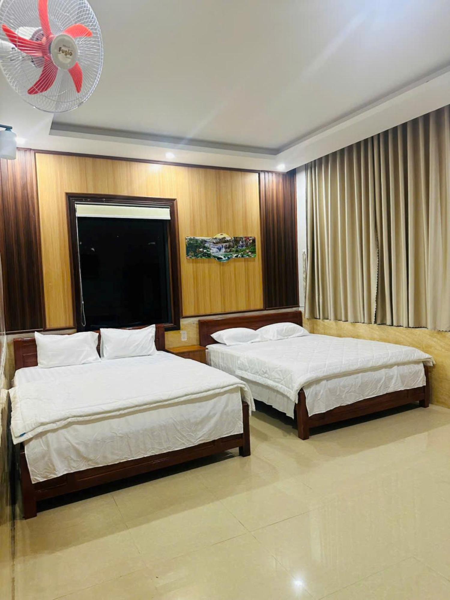 Binh Minh Hotel Pleiku Exterior foto
