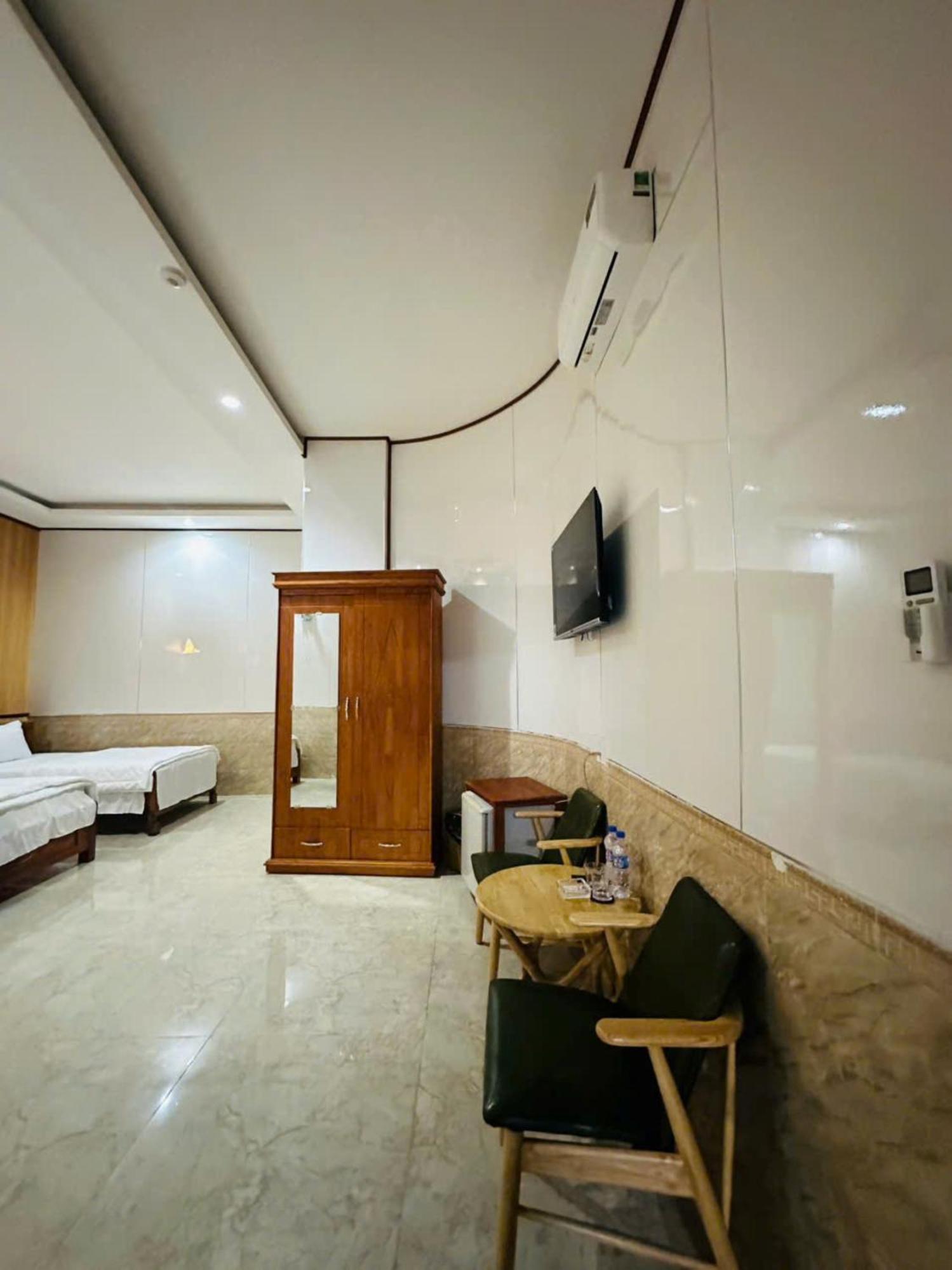Binh Minh Hotel Pleiku Exterior foto